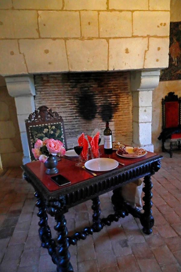 Le Chatelet Thilouze Екстериор снимка