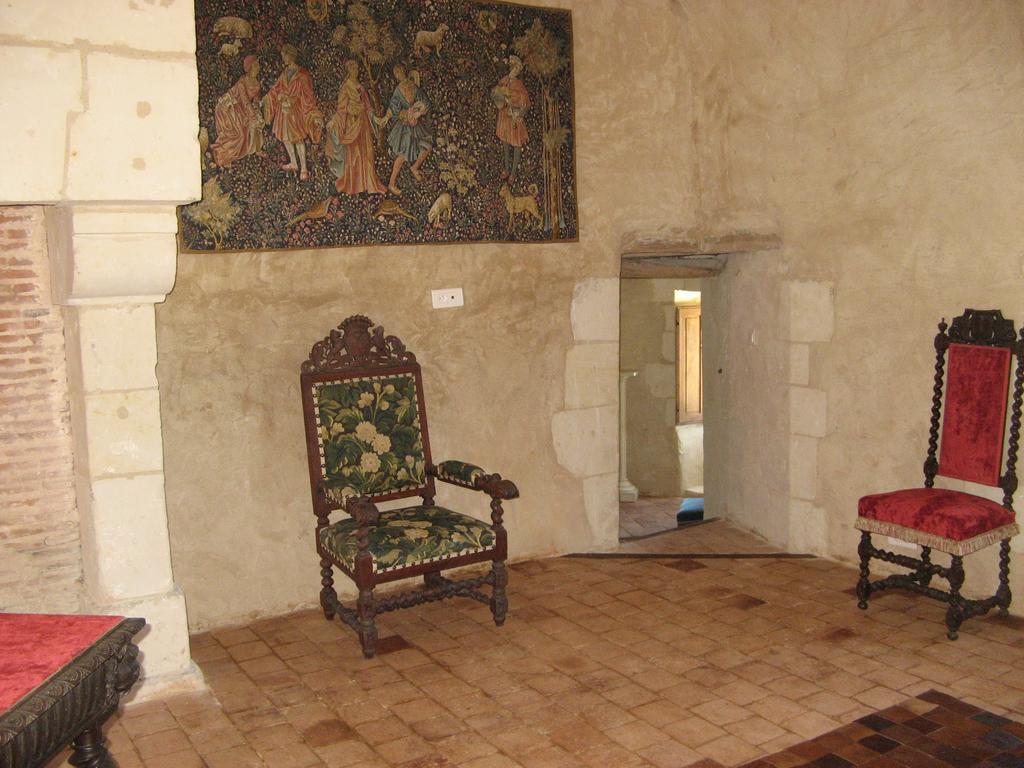 Le Chatelet Thilouze Екстериор снимка