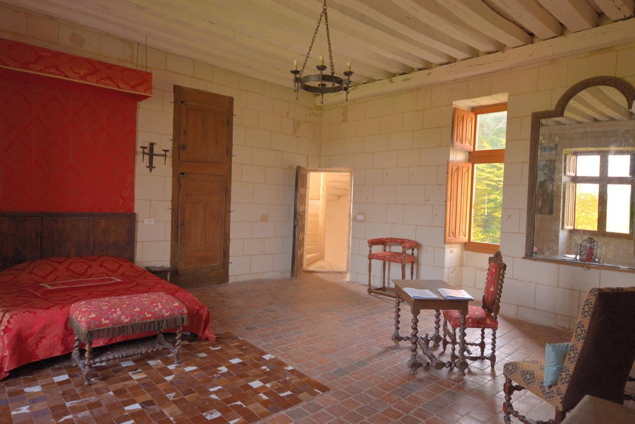 Le Chatelet Thilouze Екстериор снимка